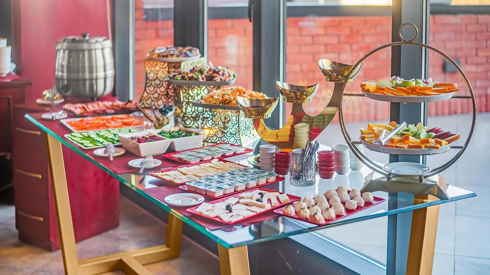Denis Hotel تبليسي
