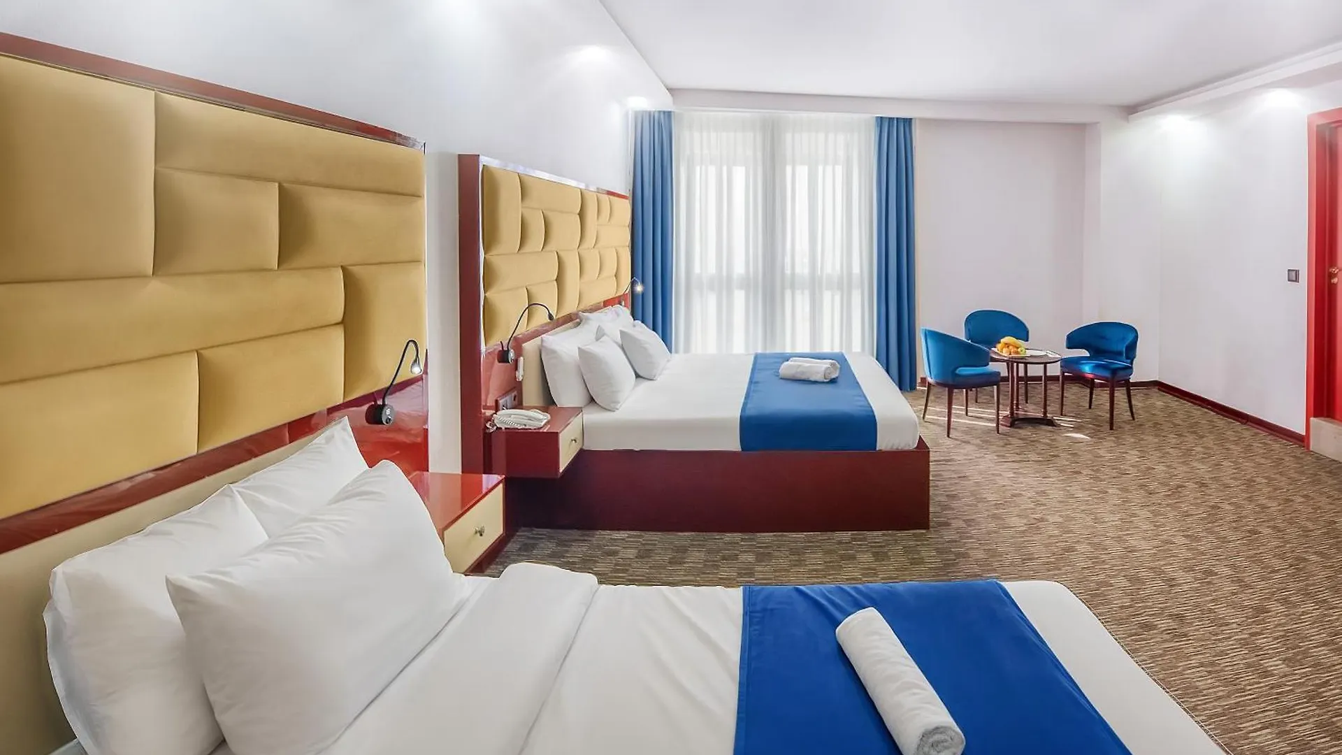 Denis Hotel تبليسي 4*,  جورجيا