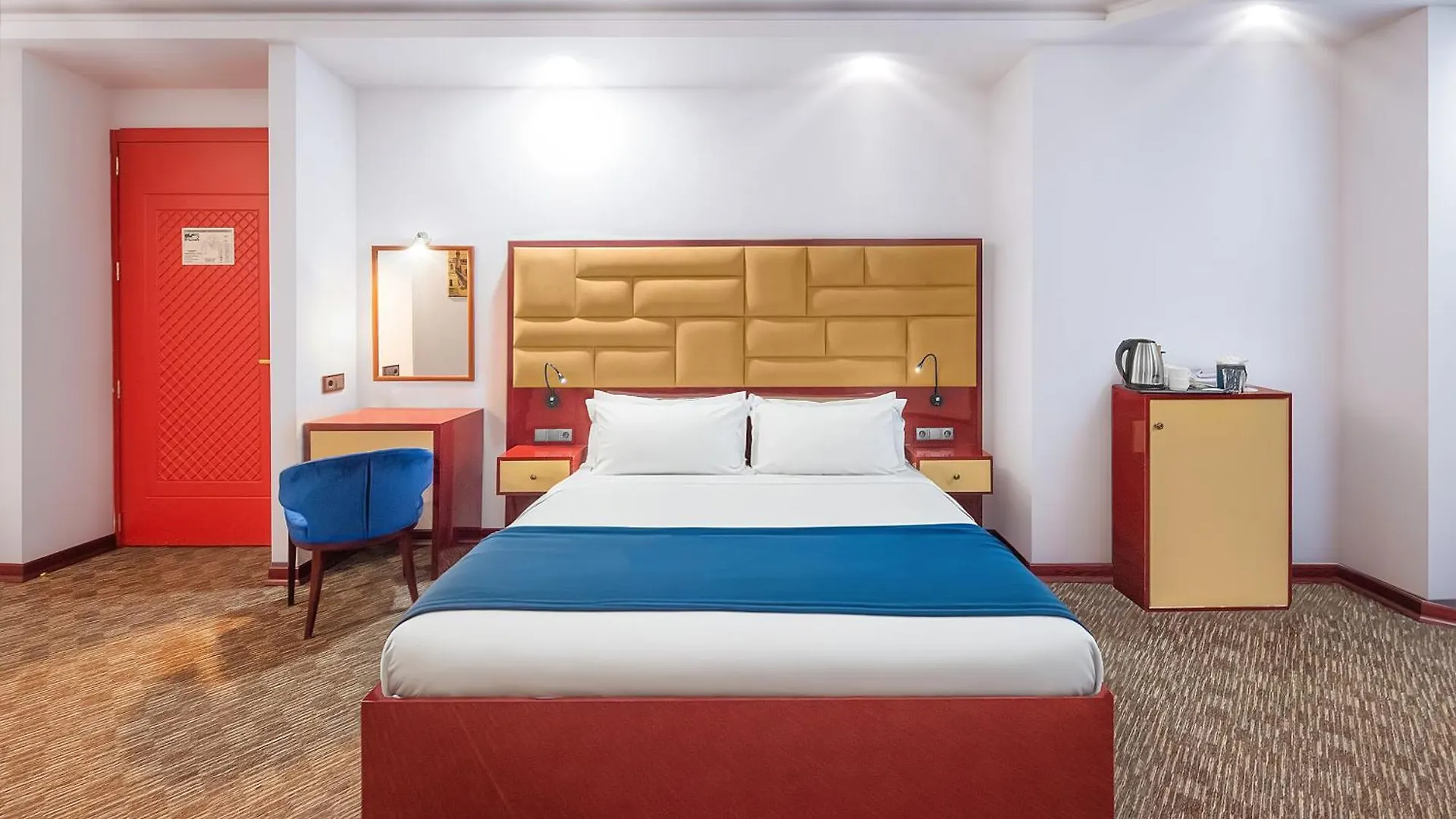 Denis Hotel تبليسي