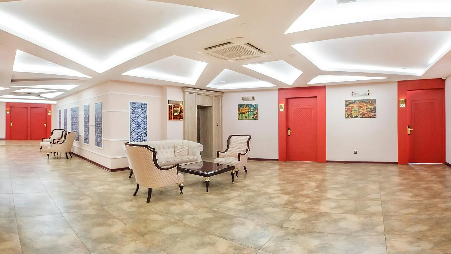 Denis Hotel تبليسي