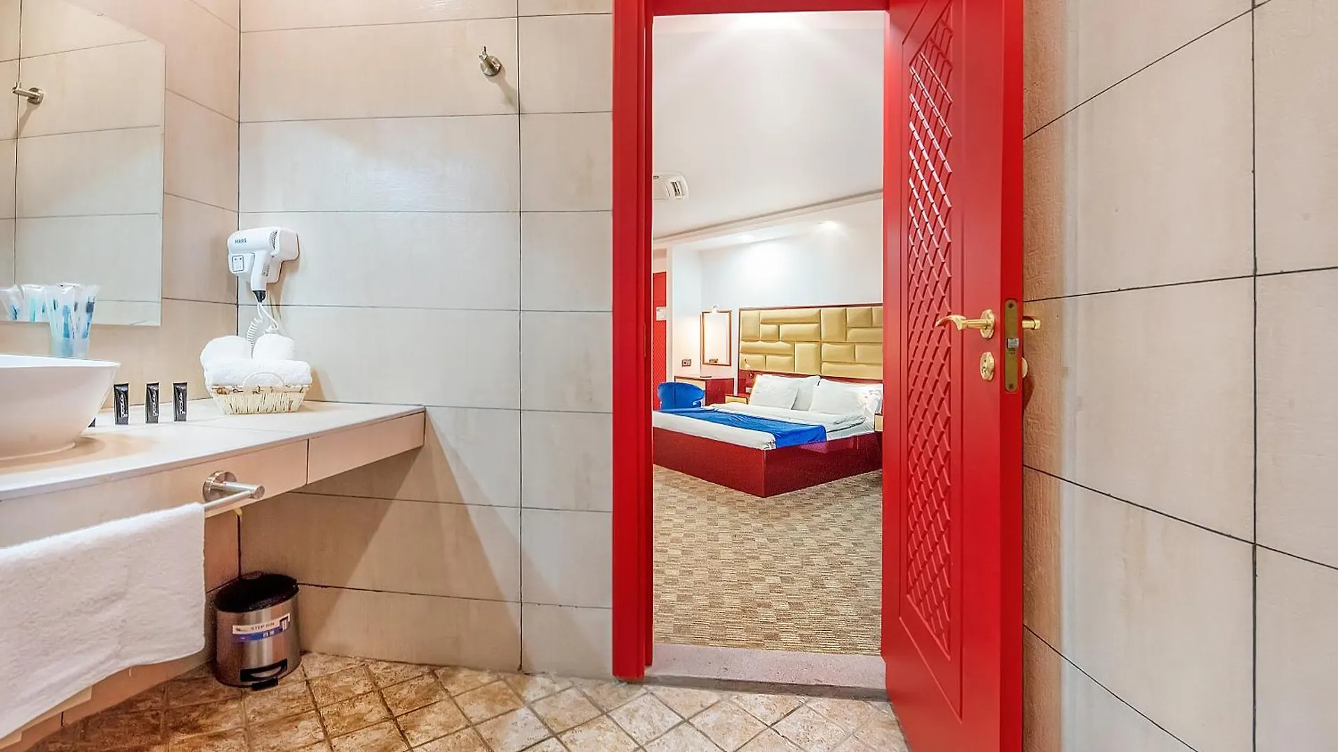 Denis Hotel Тбилиси