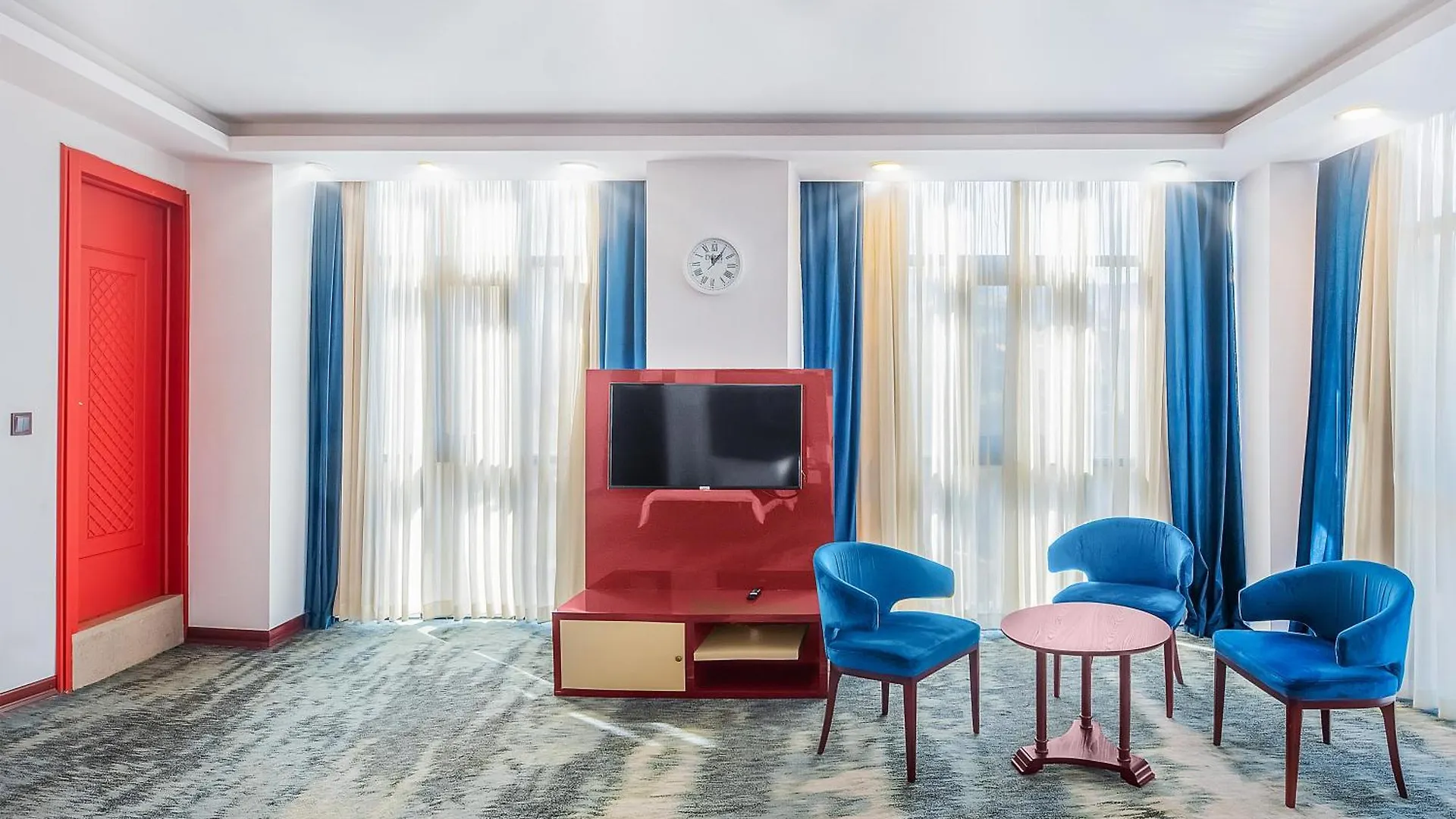 Denis Hotel Тбилиси 4*,  Грузия
